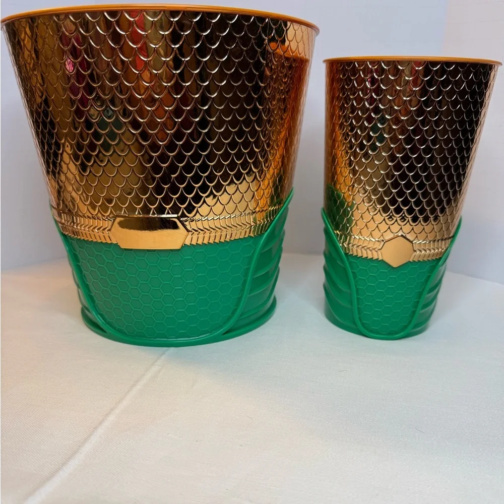 AMC Exclusive Aquaman Lost Kingdom Popcorn Bucket And Tumbler Cup Set - Picture 5 of 7